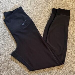 Nike black leggings size small EUC